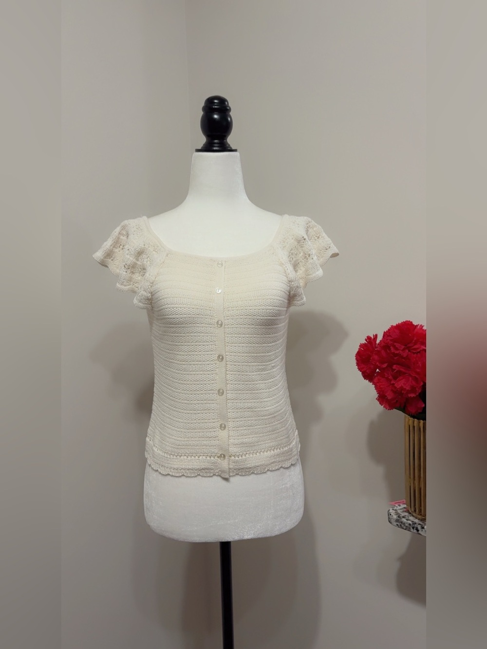 GU Cream Knit Short Sleeve Top